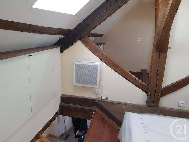 Appartement F2 &agrave; louer - 2 pi&egrave;ces - 46 m2 - Gannat - 03 - AUVERGNE