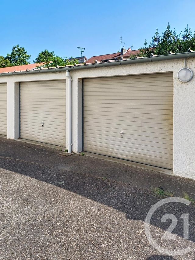 Appartement F3 &agrave; louer - 3 pi&egrave;ces - 71,50 m2 - Vichy - 03 - AUVERGNE