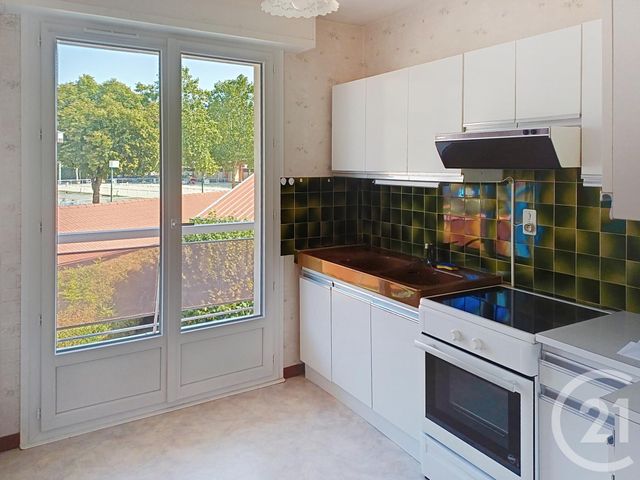 Appartement F3 &agrave; louer - 3 pi&egrave;ces - 71,50 m2 - Vichy - 03 - AUVERGNE