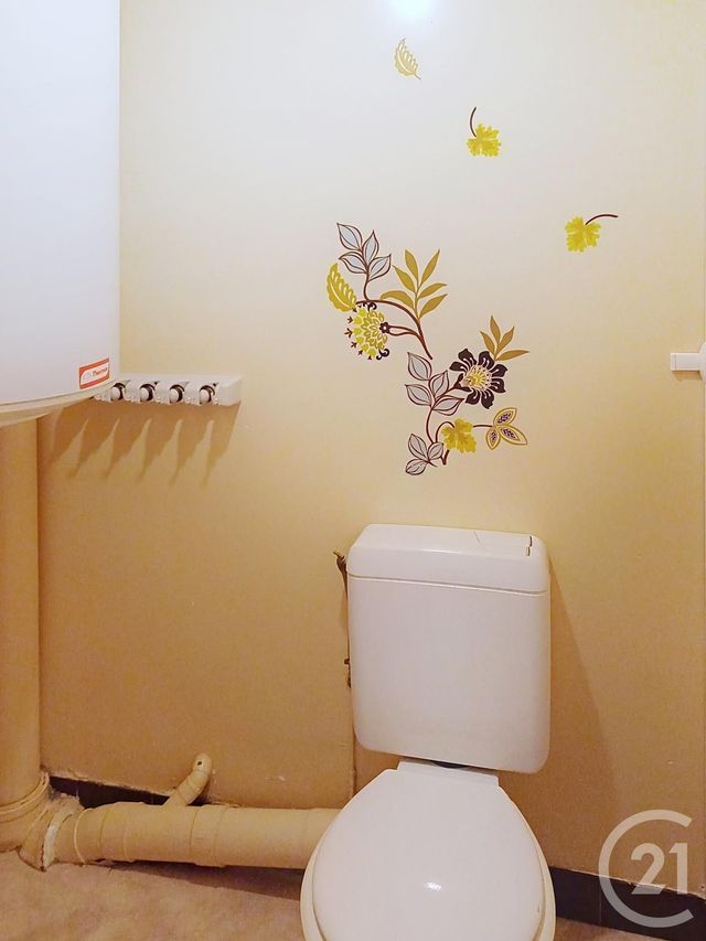 Appartement F3 &agrave; louer - 3 pi&egrave;ces - 71,50 m2 - Vichy - 03 - AUVERGNE