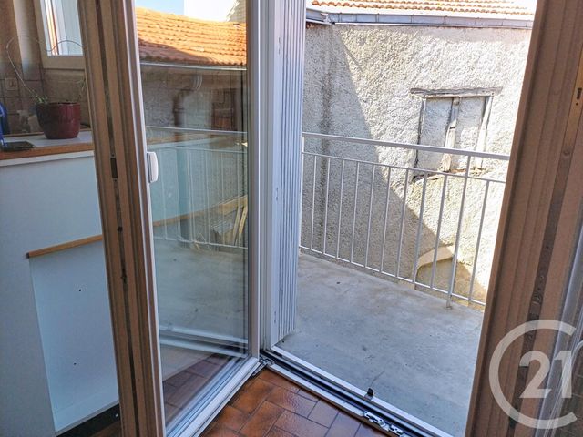 Appartement F2 &agrave; louer - 2 pi&egrave;ces - 44,46 m2 - Gannat - 03 - AUVERGNE