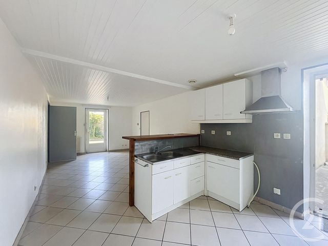 Maison &agrave; vendre - 4 pi&egrave;ces - 80 m2 - St Bonnet De Rochefort - 03 - AUVERGNE