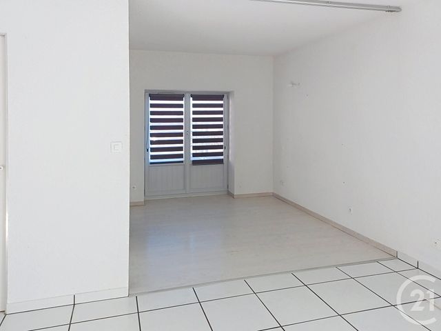 Maison &agrave; louer - 3 pi&egrave;ces - 59 m2 - Effiat - 63 - AUVERGNE