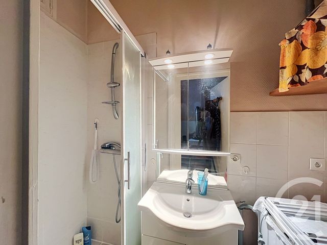 Maison &agrave; vendre - 3 pi&egrave;ces - 51 m2 - Ebreuil - 03 - AUVERGNE