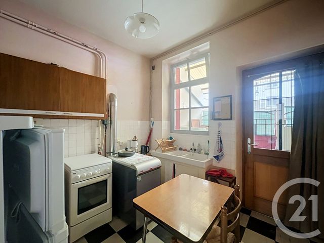 Maison &agrave; vendre - 3 pi&egrave;ces - 51 m2 - Ebreuil - 03 - AUVERGNE