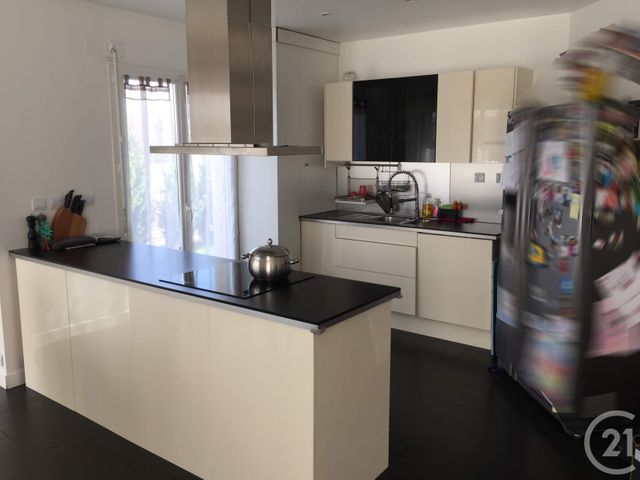 Maison &agrave; louer - 4 pi&egrave;ces - 102,89 m2 - Aigueperse - 63 - AUVERGNE