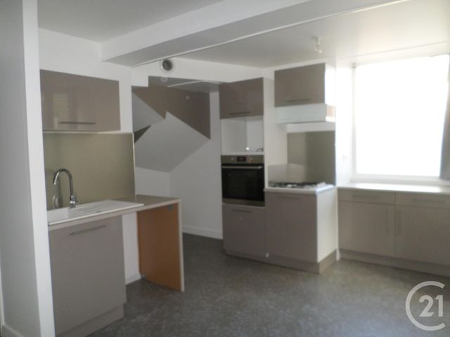 Appartement Duplex à louer - 3 pièces - 48.0 m2 - CHANTELLE - 03 - AUVERGNE - Century 21 Lefèbvre Immobilier Appartement Duplex à louer - 3 pièces - 48.0 m2 - CHANTELLE - 03 - AUVERGNE - Century 21 Lefèbvre Immobilier