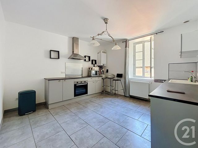 Appartement F3 &agrave; louer - 3 pi&egrave;ces - 70,65 m2 - St Pourcain Sur Sioule - 03 - AUVERGNE