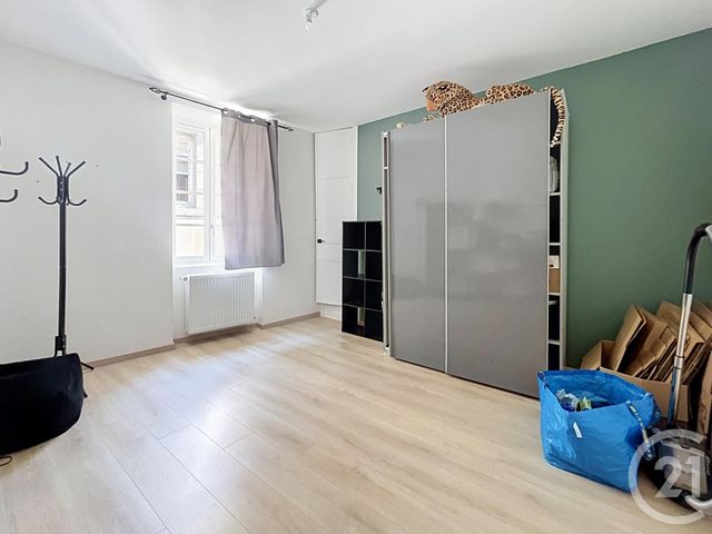 Appartement F3 &agrave; louer - 3 pi&egrave;ces - 70,65 m2 - St Pourcain Sur Sioule - 03 - AUVERGNE