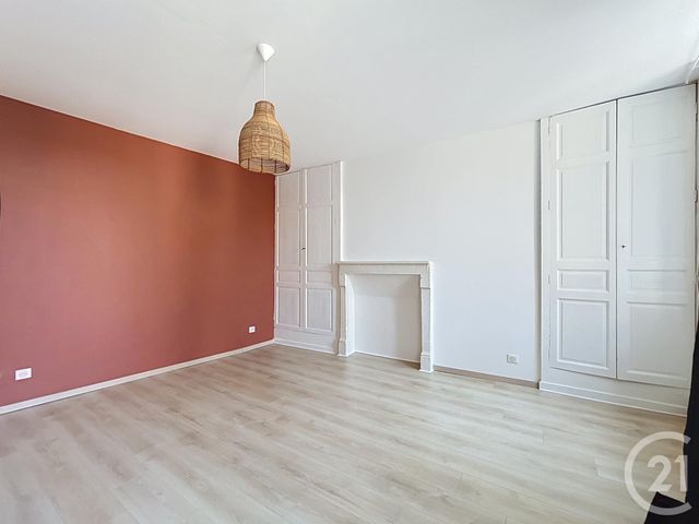 Appartement F3 &agrave; louer - 3 pi&egrave;ces - 70,65 m2 - St Pourcain Sur Sioule - 03 - AUVERGNE