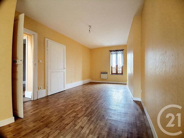 Afficher la photo en grand Appartement F2 à louer - 2 pièces - 45.0 m2 - ST POURCAIN SUR SIOULE - 03 - AUVERGNE - Century 21 Lefèbvre Immobilier
