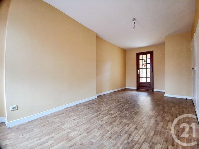 Afficher la photo en grand Appartement F2 à louer - 2 pièces - 45.0 m2 - ST POURCAIN SUR SIOULE - 03 - AUVERGNE - Century 21 Lefèbvre Immobilier
