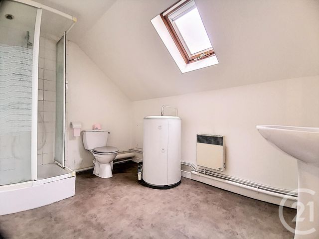 Afficher la photo en grand Appartement F2 à louer - 2 pièces - 45.0 m2 - ST POURCAIN SUR SIOULE - 03 - AUVERGNE - Century 21 Lefèbvre Immobilier