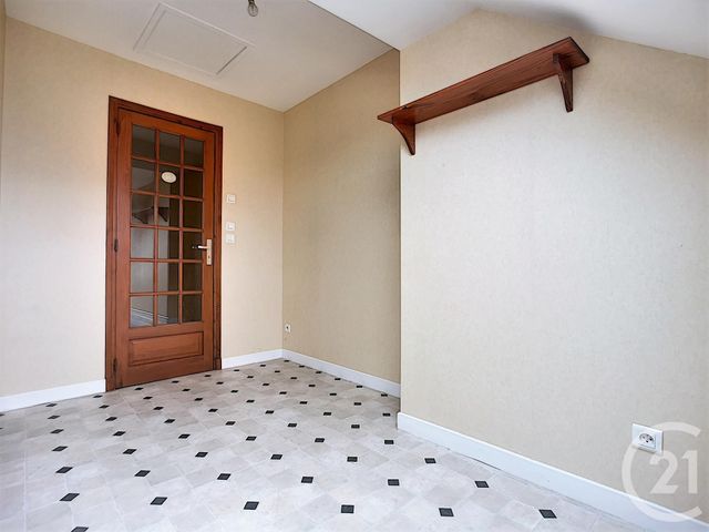Afficher la photo en grand Appartement F2 à louer - 2 pièces - 45.0 m2 - ST POURCAIN SUR SIOULE - 03 - AUVERGNE - Century 21 Lefèbvre Immobilier