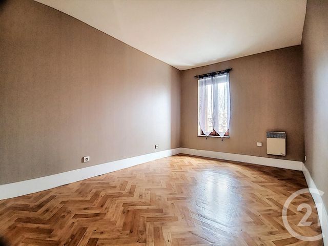 Afficher la photo en grand Appartement F2 à louer - 2 pièces - 45.0 m2 - ST POURCAIN SUR SIOULE - 03 - AUVERGNE - Century 21 Lefèbvre Immobilier