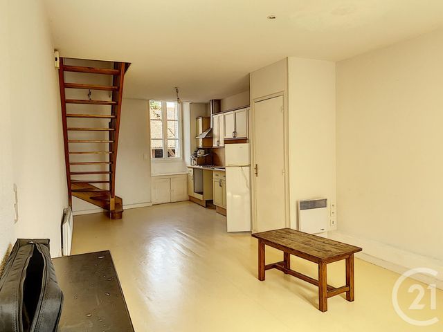 Afficher la photo en grand Appartement Duplex à louer - 3 pièces - 56.0 m2 - CHANTELLE - 03 - AUVERGNE - Century 21 Lefèbvre Immobilier