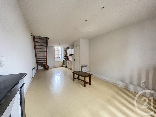 Afficher la photo en grand Appartement Duplex à louer - 3 pièces - 56.0 m2 - CHANTELLE - 03 - AUVERGNE - Century 21 Lefèbvre Immobilier