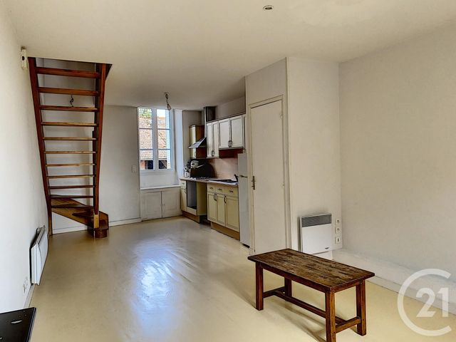 Afficher la photo en grand Appartement Duplex à louer - 3 pièces - 56.0 m2 - CHANTELLE - 03 - AUVERGNE - Century 21 Lefèbvre Immobilier