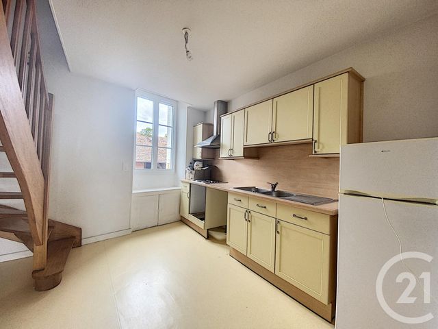 Afficher la photo en grand Appartement Duplex à louer - 3 pièces - 56.0 m2 - CHANTELLE - 03 - AUVERGNE - Century 21 Lefèbvre Immobilier