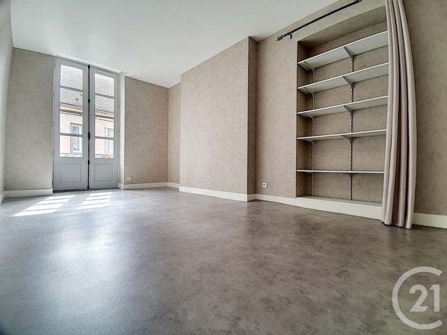 Appartement F3 à louer - 3 pièces - 64.0 m2 - ST POURCAIN SUR SIOULE - 03 - AUVERGNE - Century 21 Lefèbvre Immobilier Appartement F3 à louer - 3 pièces - 64.0 m2 - ST POURCAIN SUR SIOULE - 03 - AUVERGNE - Century 21 Lefèbvre Immobilier