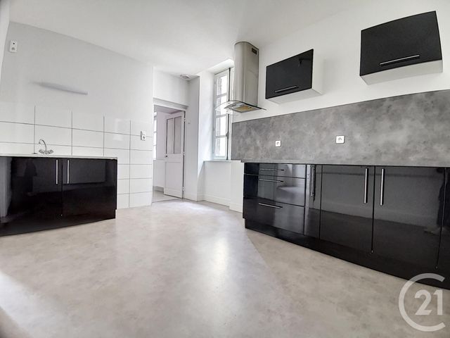 Appartement F3 à louer - 3 pièces - 64.0 m2 - ST POURCAIN SUR SIOULE - 03 - AUVERGNE - Century 21 Lefèbvre Immobilier Appartement F3 à louer - 3 pièces - 64.0 m2 - ST POURCAIN SUR SIOULE - 03 - AUVERGNE - Century 21 Lefèbvre Immobilier