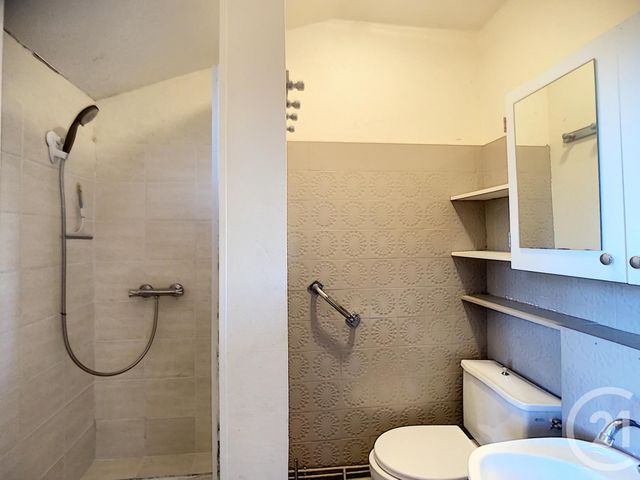 maison à louer - 3 pièces - 60.0 m2 - ST POURCAIN SUR SIOULE - 03 - AUVERGNE - Century 21 Lefèbvre Immobilier maison à louer - 3 pièces - 60.0 m2 - ST POURCAIN SUR SIOULE - 03 - AUVERGNE - Century 21 Lefèbvre Immobilier