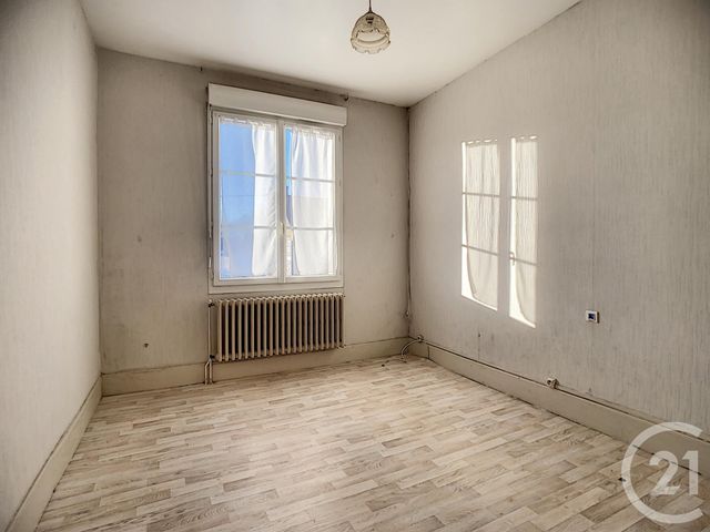 maison à louer - 3 pièces - 60.0 m2 - ST POURCAIN SUR SIOULE - 03 - AUVERGNE - Century 21 Lefèbvre Immobilier maison à louer - 3 pièces - 60.0 m2 - ST POURCAIN SUR SIOULE - 03 - AUVERGNE - Century 21 Lefèbvre Immobilier