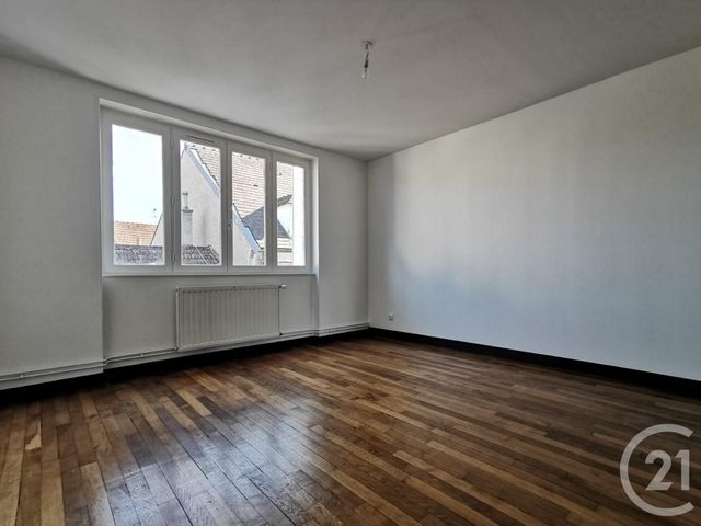 Appartement F3 à louer - 3 pièces - 75.0 m2 - ST POURCAIN SUR SIOULE - 03 - AUVERGNE - Century 21 Lefèbvre Immobilier Appartement F3 à louer - 3 pièces - 75.0 m2 - ST POURCAIN SUR SIOULE - 03 - AUVERGNE - Century 21 Lefèbvre Immobilier