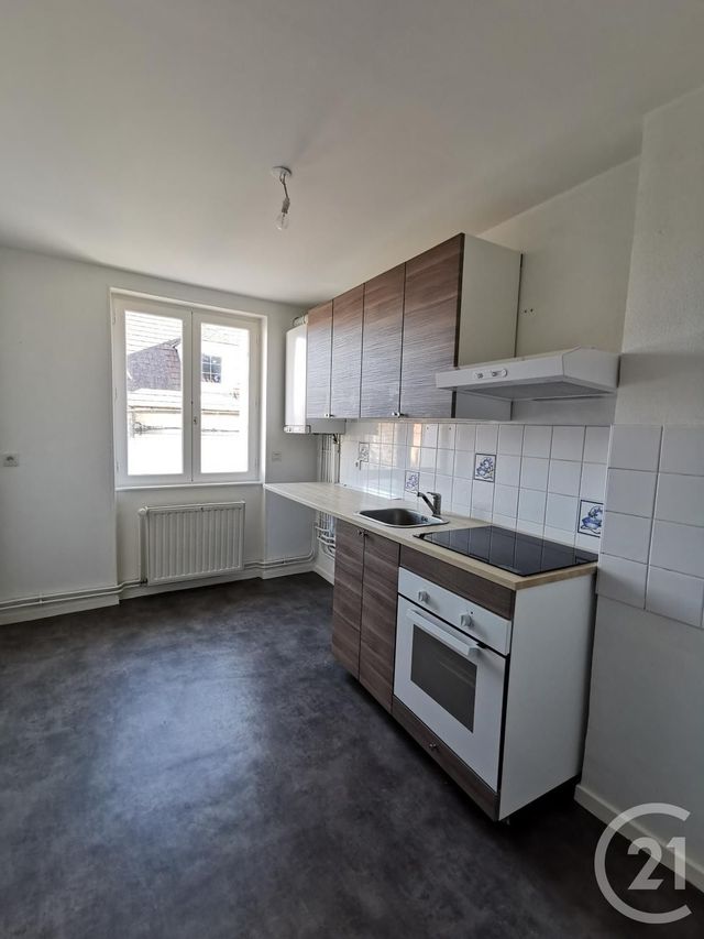 Appartement F3 à louer - 3 pièces - 75.0 m2 - ST POURCAIN SUR SIOULE - 03 - AUVERGNE - Century 21 Lefèbvre Immobilier Appartement F3 à louer - 3 pièces - 75.0 m2 - ST POURCAIN SUR SIOULE - 03 - AUVERGNE - Century 21 Lefèbvre Immobilier