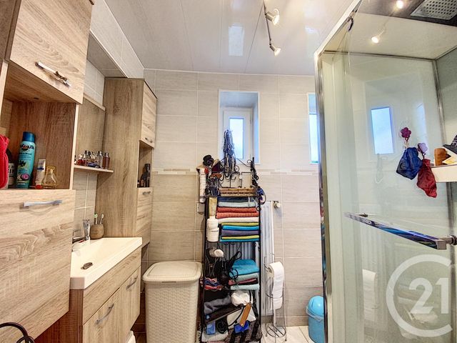 maison à vendre - 6 pièces - 74.1 m2 - LE THEIL - 03 - AUVERGNE - Century 21 Lefèbvre Immobilier maison à vendre - 6 pièces - 74.1 m2 - LE THEIL - 03 - AUVERGNE - Century 21 Lefèbvre Immobilier