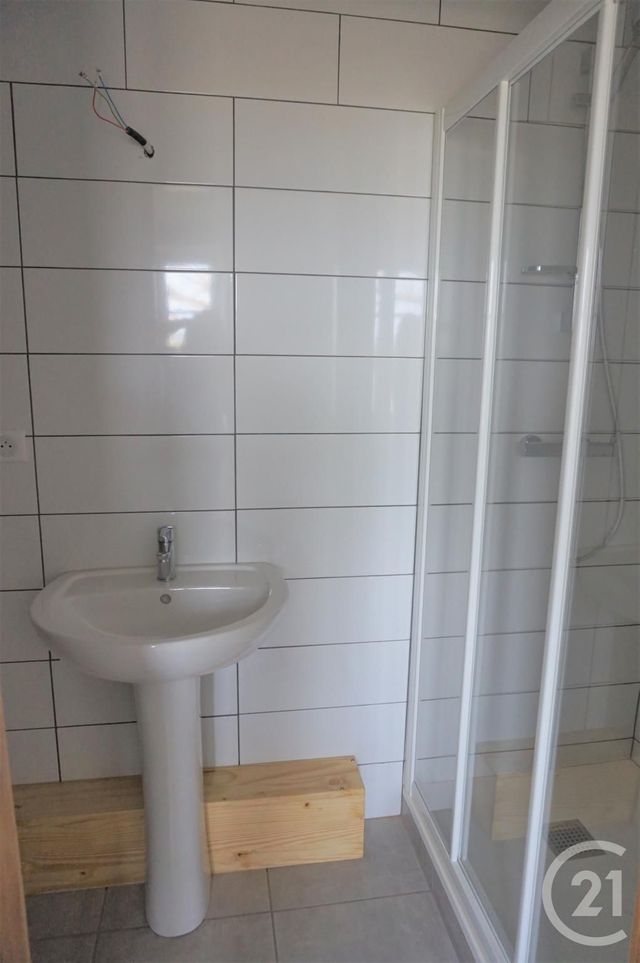 maison à louer - 2 pièces - 35.64 m2 - CHANTELLE - 03 - AUVERGNE - Century 21 Lefèbvre Immobilier maison à louer - 2 pièces - 35.64 m2 - CHANTELLE - 03 - AUVERGNE - Century 21 Lefèbvre Immobilier