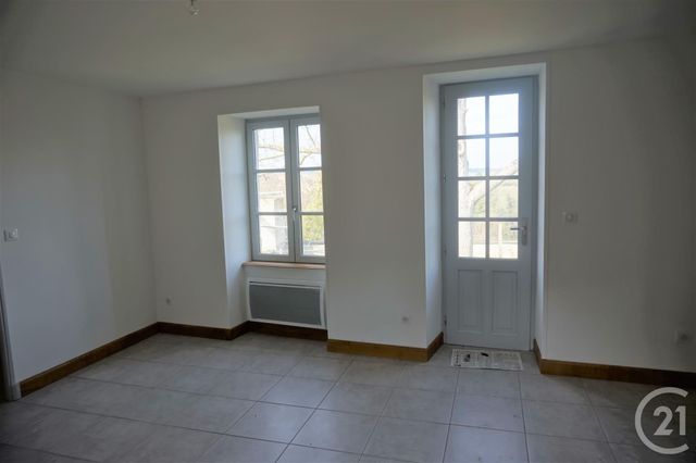maison à louer - 2 pièces - 35.64 m2 - CHANTELLE - 03 - AUVERGNE - Century 21 Lefèbvre Immobilier maison à louer - 2 pièces - 35.64 m2 - CHANTELLE - 03 - AUVERGNE - Century 21 Lefèbvre Immobilier