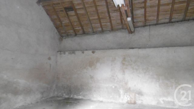Afficher la photo en grand parking à vendre - 45.0 m2 - ST POURCAIN SUR SIOULE - 03 - AUVERGNE - Century 21 Lefèbvre Immobilier