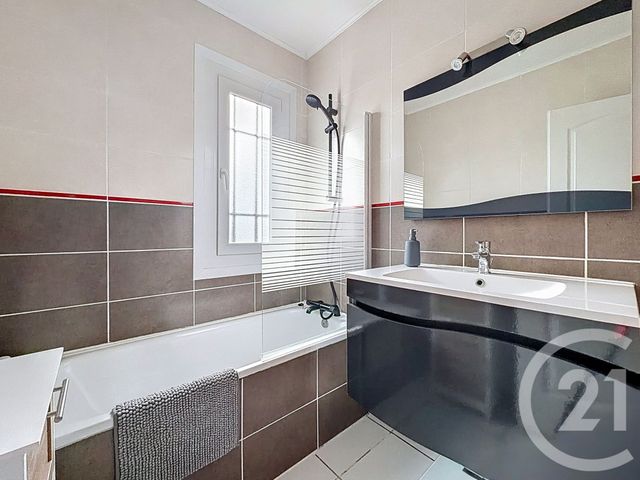 Maison &agrave; vendre - 4 pi&egrave;ces - 155 m2 - Varennes Sur Allier - 03 - AUVERGNE