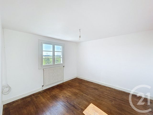 Afficher la photo en grand Maison à vendre - 5 pièces - 101,06 m2 - Paray Sous Briailles - 03 - AUVERGNE