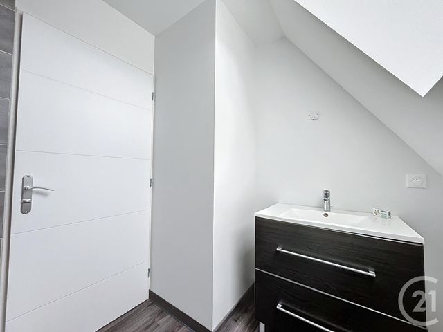 Appartement F3 à vendre - 4 pièces - 199,02 m2 - St Pourcain Sur Sioule - 03 - AUVERGNE