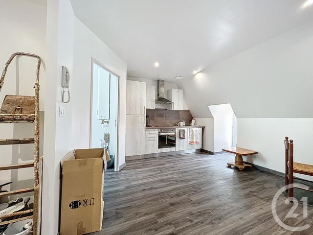 Appartement F3 à vendre - 4 pièces - 199,02 m2 - St Pourcain Sur Sioule - 03 - AUVERGNE