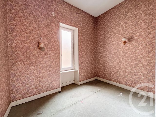 Appartement F3 à vendre - 4 pièces - 199,02 m2 - St Pourcain Sur Sioule - 03 - AUVERGNE