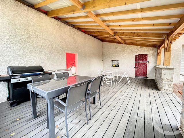 Afficher la photo en grand Maison à vendre - 7 pièces - 213,10 m2 - St Gerand Le Puy - 03 - AUVERGNE