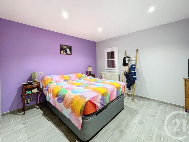 Afficher la photo en grand Maison à vendre - 7 pièces - 213,10 m2 - St Gerand Le Puy - 03 - AUVERGNE