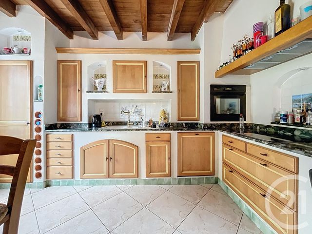 Afficher la photo en grand Maison à vendre - 7 pièces - 213,10 m2 - St Gerand Le Puy - 03 - AUVERGNE