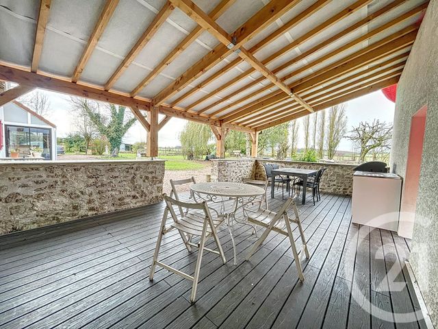 Afficher la photo en grand Maison à vendre - 7 pièces - 213,10 m2 - St Gerand Le Puy - 03 - AUVERGNE
