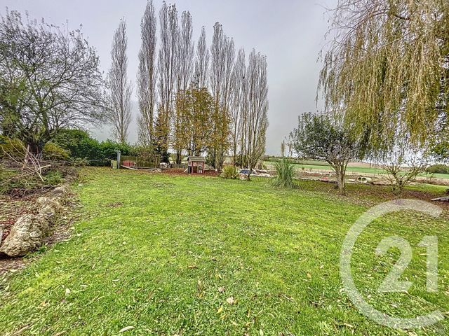 Afficher la photo en grand Maison à vendre - 7 pièces - 213,10 m2 - St Gerand Le Puy - 03 - AUVERGNE