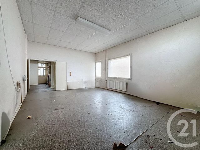 Maison à vendre - 13 pièces - 280 m2 - Chatel De Neuvre - 03 - AUVERGNE