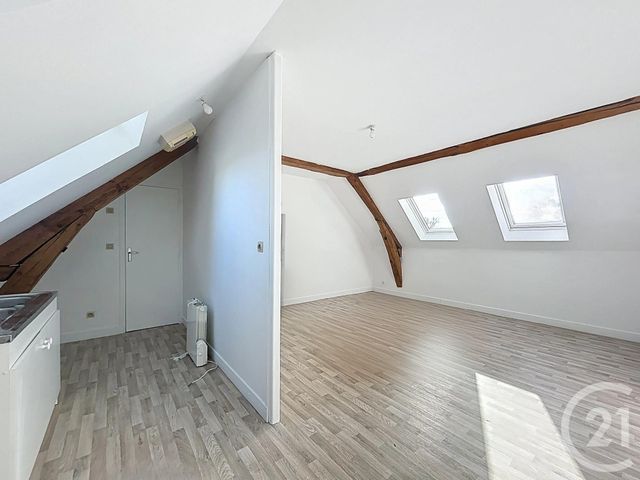 Appartement F2 à louer - 2 pièces - 40 m2 - St Pourcain Sur Sioule - 03 - AUVERGNE