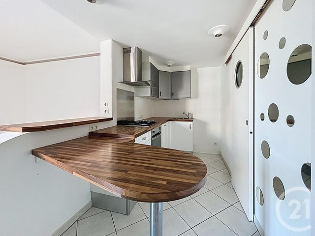 Appartement F1 à louer - 1 pièce - 30 m2 - St Pourcain Sur Sioule - 03 - AUVERGNE