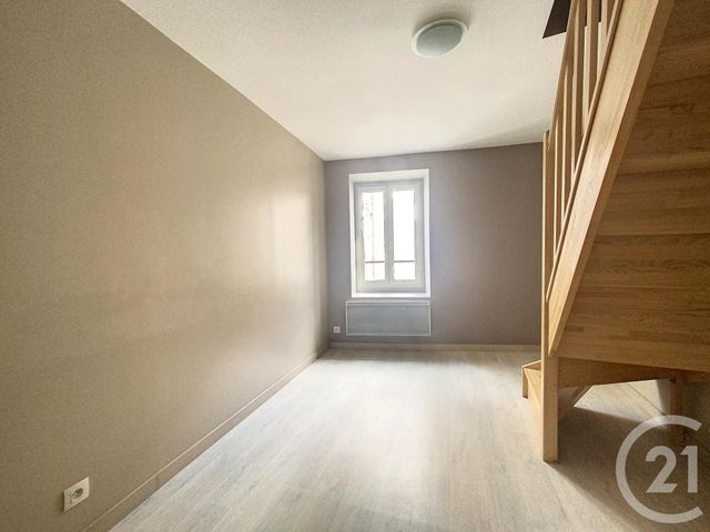 Appartement Studio à louer - 1 pièce - 43,50 m2 - St Pourcain Sur Sioule - 03 - AUVERGNE