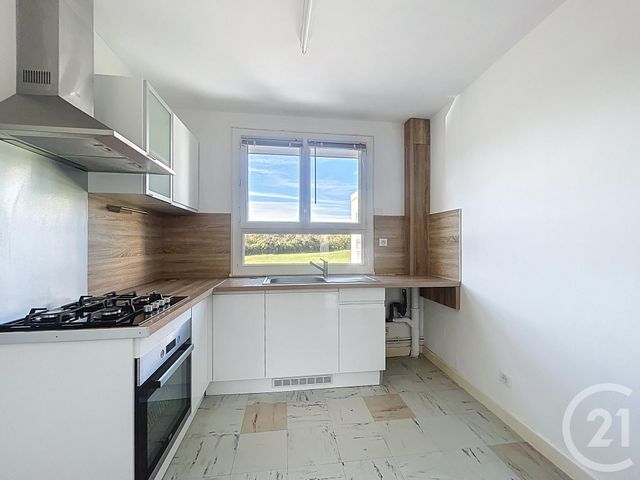 Appartement F3 à louer - 3 pièces - 78 m2 - St Pourcain Sur Sioule - 03 - AUVERGNE
