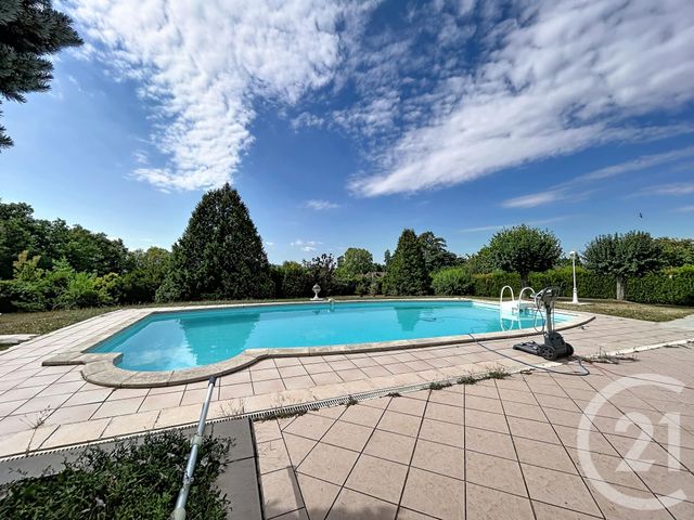 Maison &agrave; vendre - 7 pi&egrave;ces - 279,95 m2 - St Gerand Le Puy - 03 - AUVERGNE