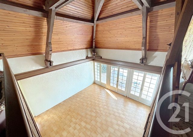 Maison &agrave; vendre - 7 pi&egrave;ces - 279,95 m2 - St Gerand Le Puy - 03 - AUVERGNE